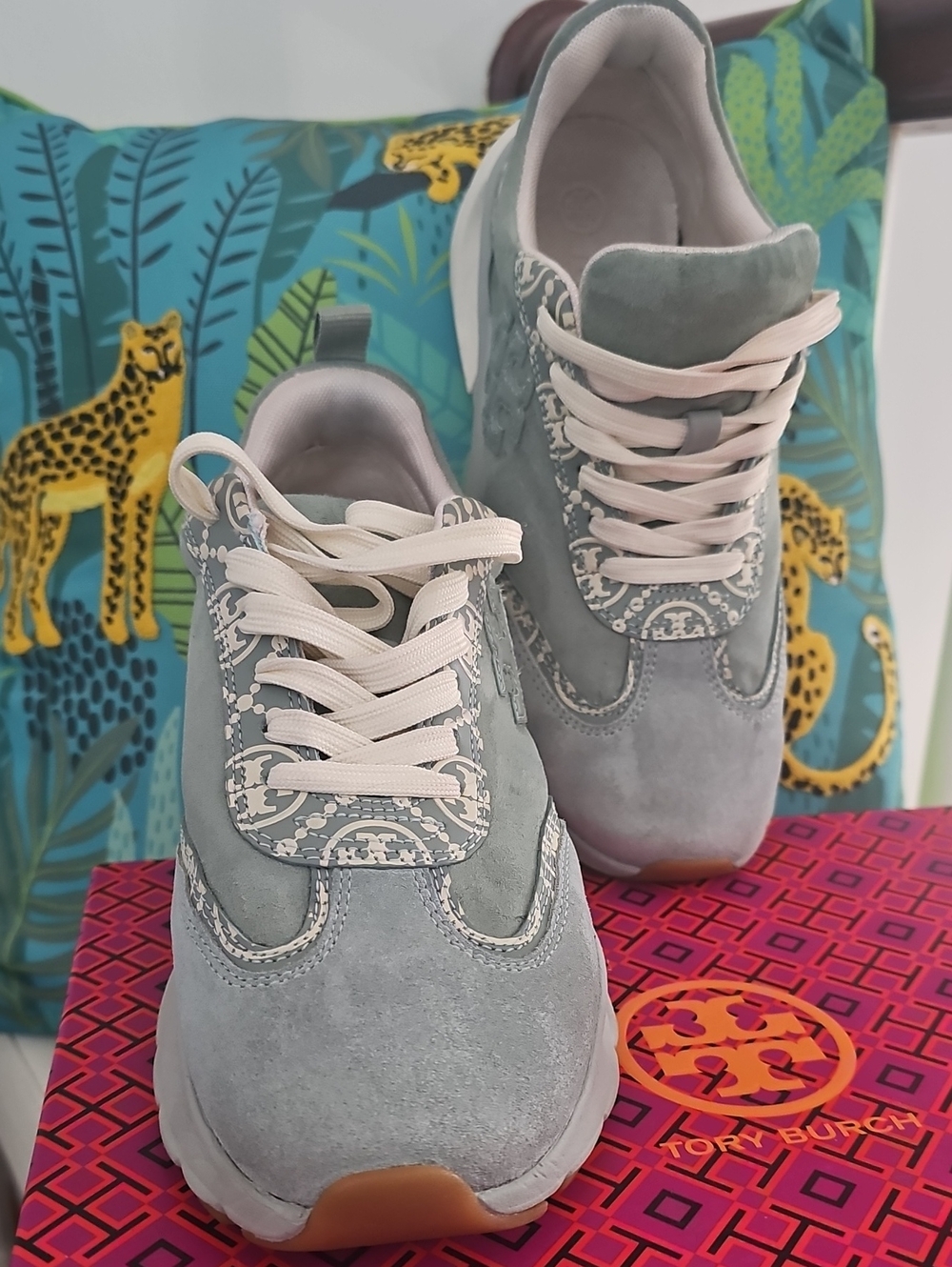 Tory BUrch Monogram Good Trainer Sz 8 - Picture 4 of 4